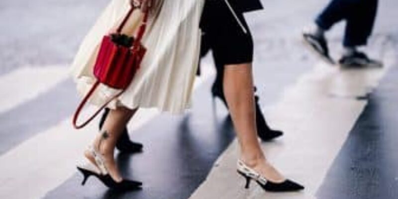 10 Cách đi giày cao gót khiên đôi chân của bạn không còn bị tổn thương