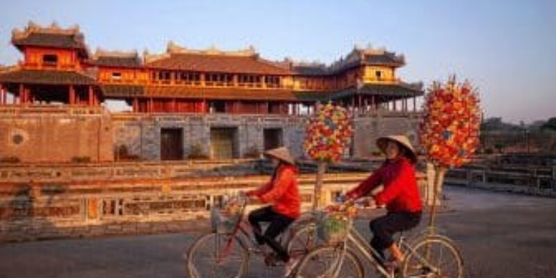 Top 8 Địa điểm du lịch Huế – Ngắm nhìn lịch sử Việt Nam