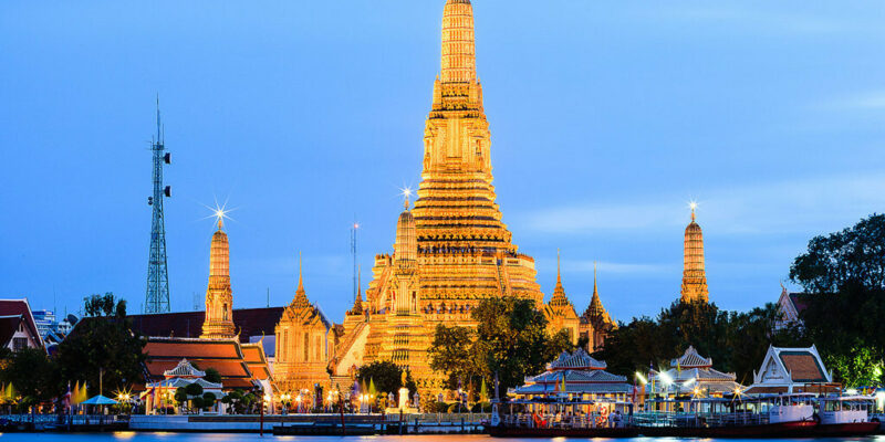 Kinh nghiệm đi chùa Wat Arun – Điểm đến không nên bỏ qua khi đến Bangkok